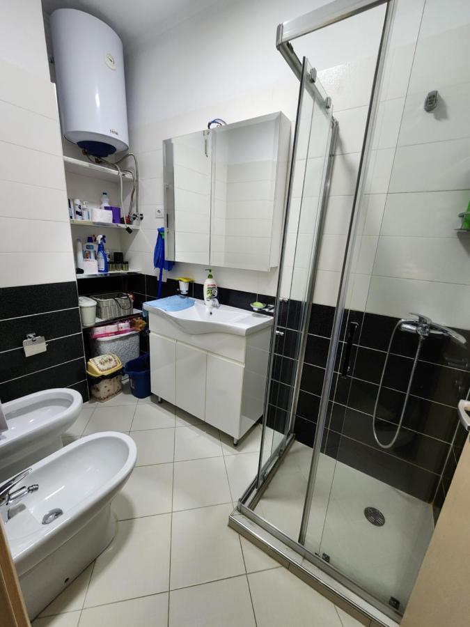 1-bedroom Unit In *