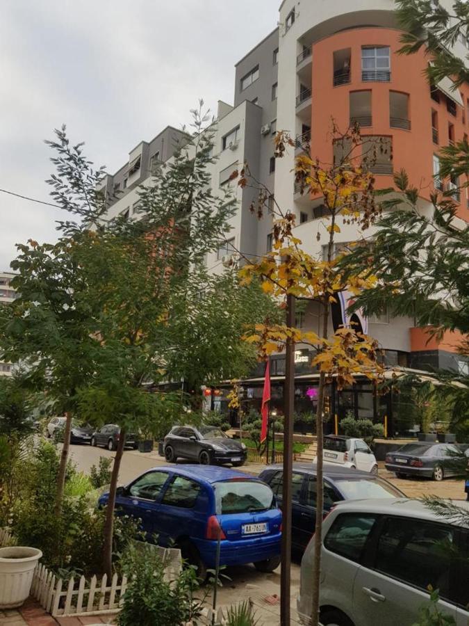 Appartement 1-bedroom Unit In *