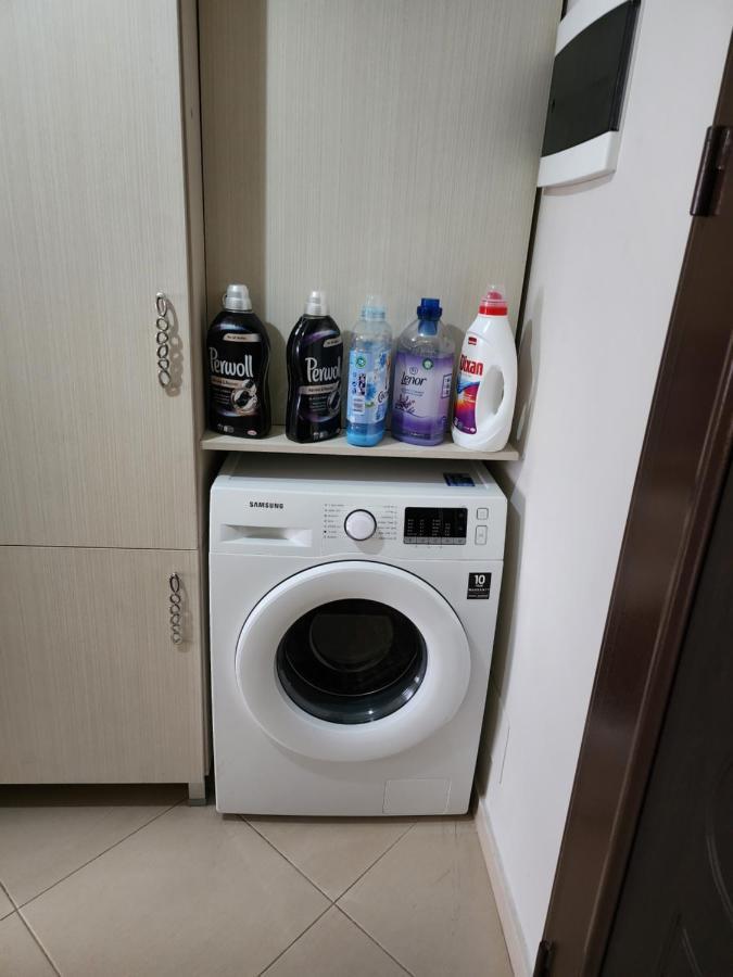 Appartement 1-bedroom Unit In *